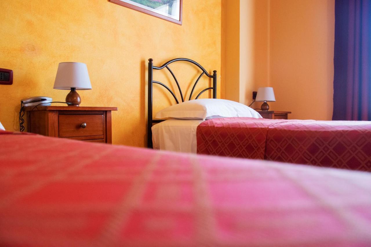 Agriturismo Ai Due Volti Дособуоно Екстериор снимка