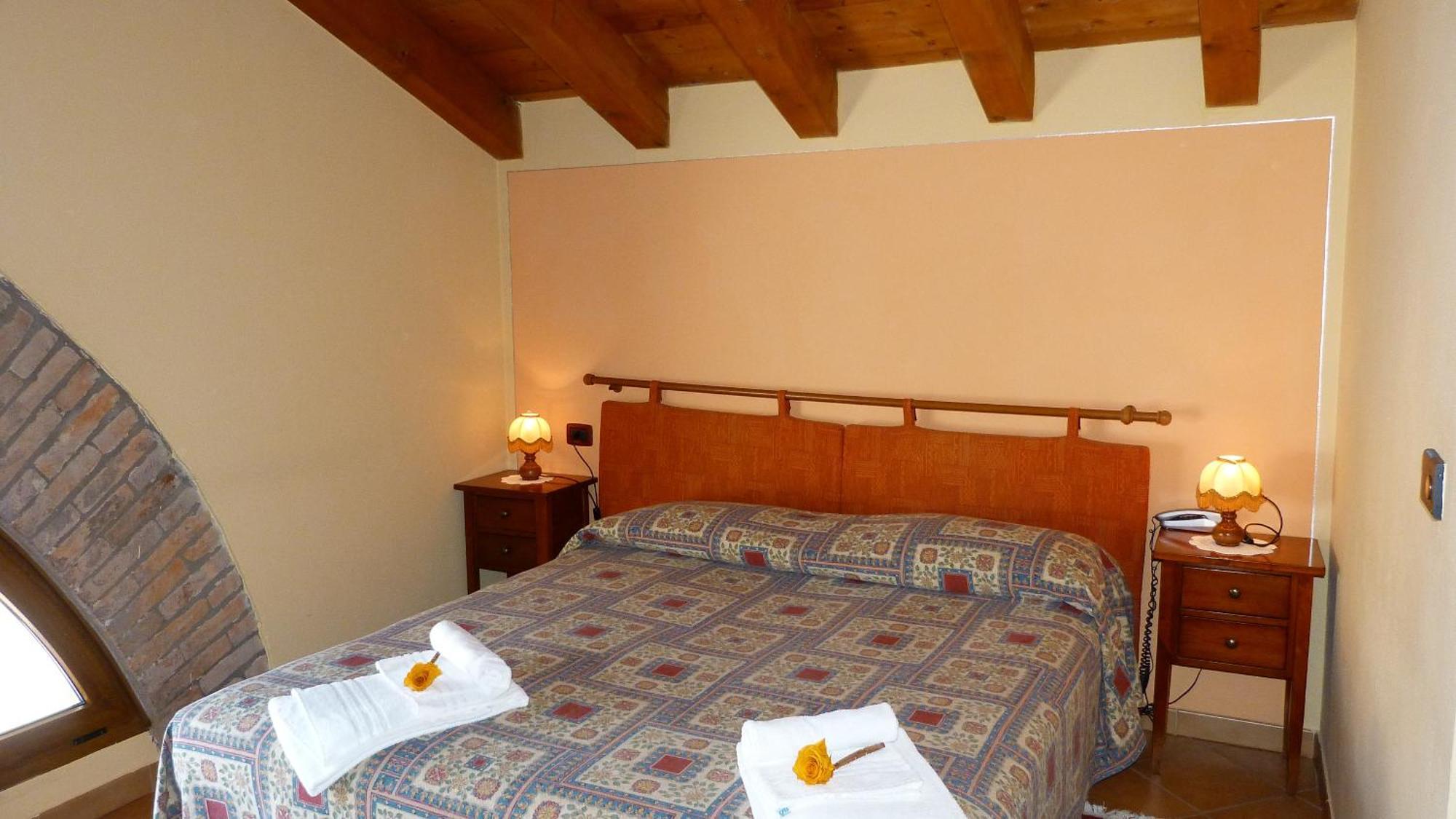 Agriturismo Ai Due Volti Дособуоно Стая снимка
