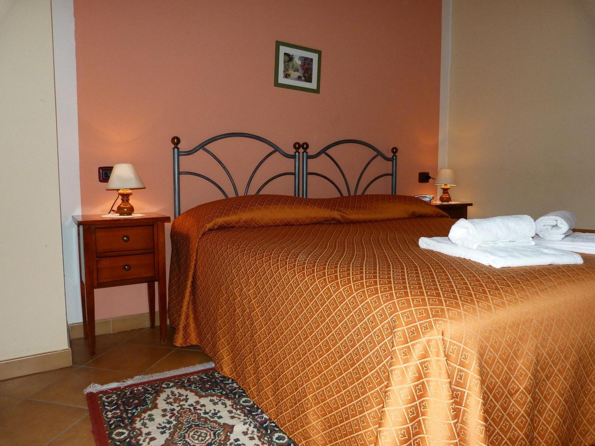Agriturismo Ai Due Volti Дособуоно Стая снимка